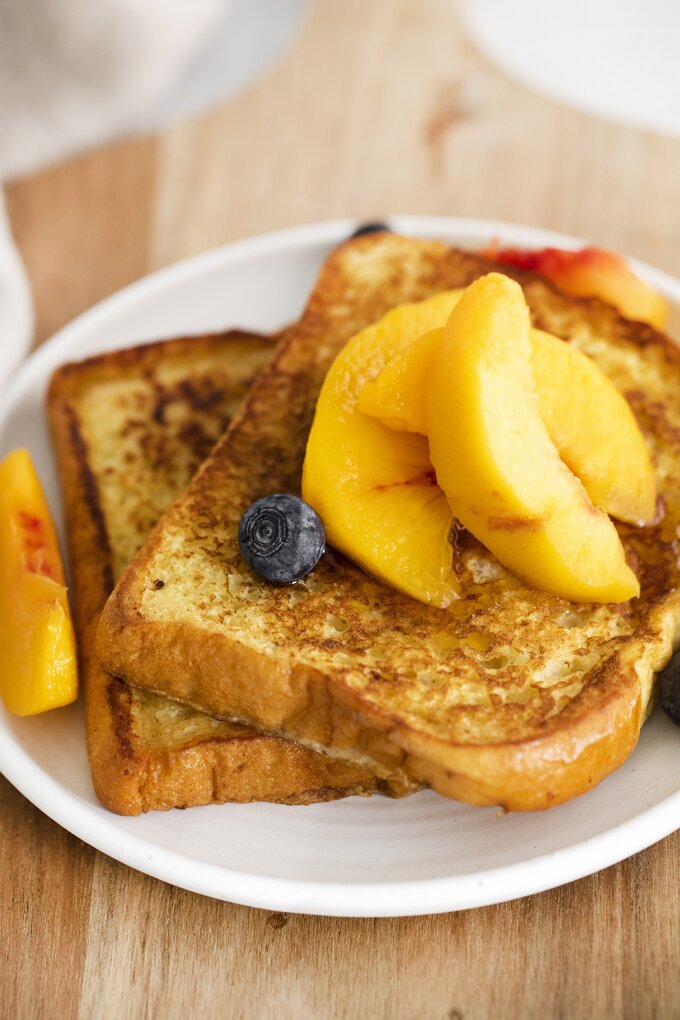 French Toast with Peaches