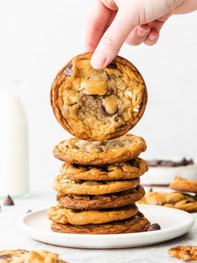 Dark Chocolate Pretzel Cookies Story