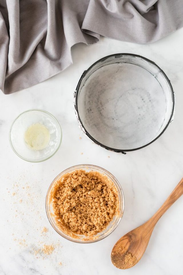 Vanilla Bean Cheesecake {Cheesecake Factory Copycat} Mildly Meandering